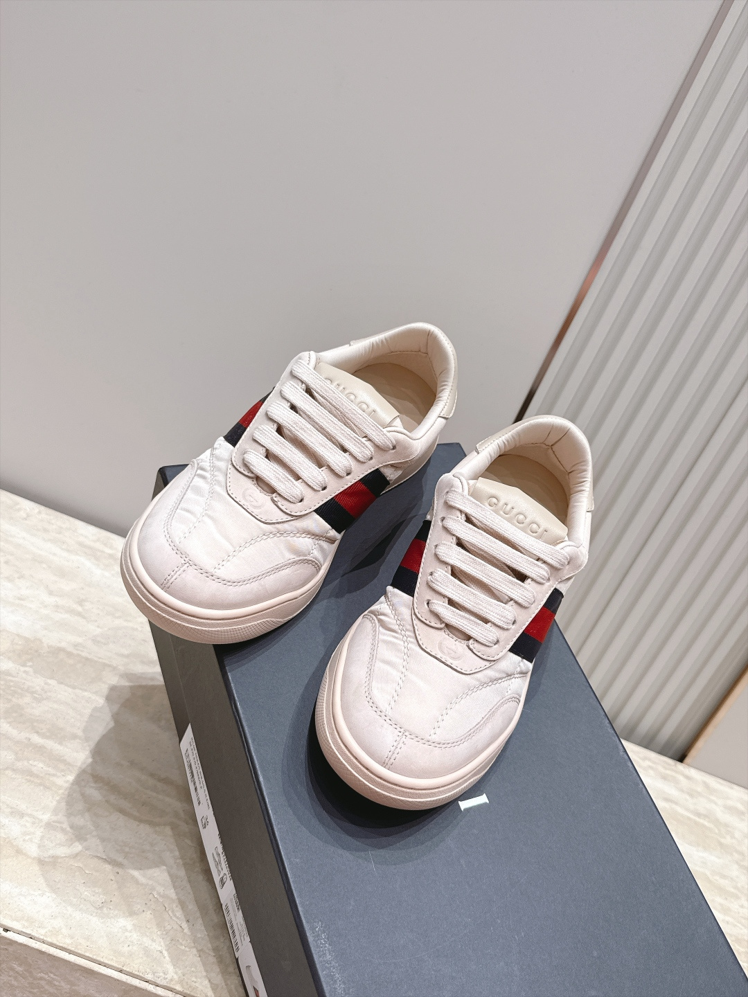最新火爆 情侣款 古驰 Gucci screener休闲运动鞋 脏脏鞋2.0上线啦 尼龙材质更轻盈更好打理 内里全牛皮 