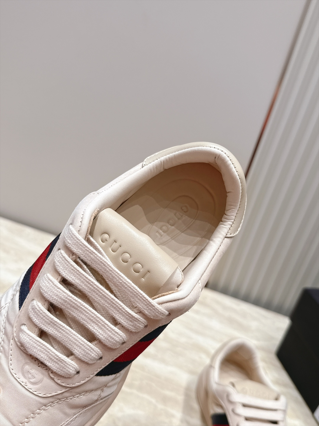最新火爆 情侣款 古驰 Gucci screener休闲运动鞋 脏脏鞋2.0上线啦 尼龙材质更轻盈更好打理 内里全牛皮 