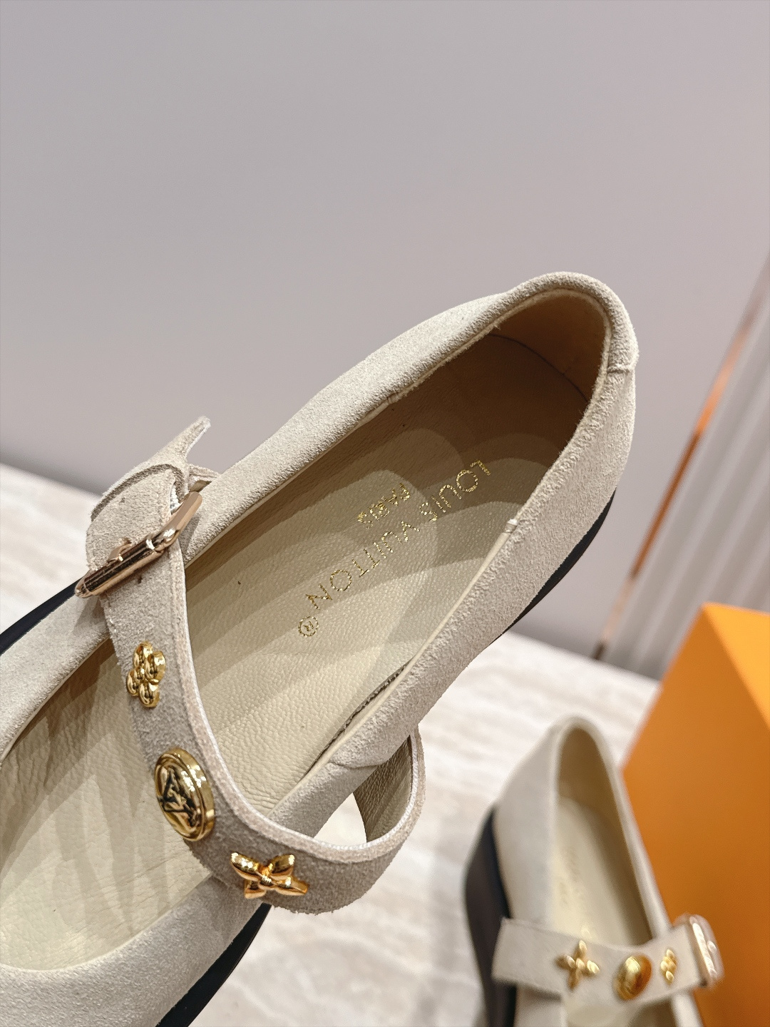 Louis Vuitton 26/秋季新款 老花 厚底玛丽珍乐福鞋 这是 Louis Vuitton 2026 秋季新款 Louis Vuitton 26/秋季新款 老花 厚底玛丽珍乐福鞋 这是 Louis Vuitton 2026 秋季新款
