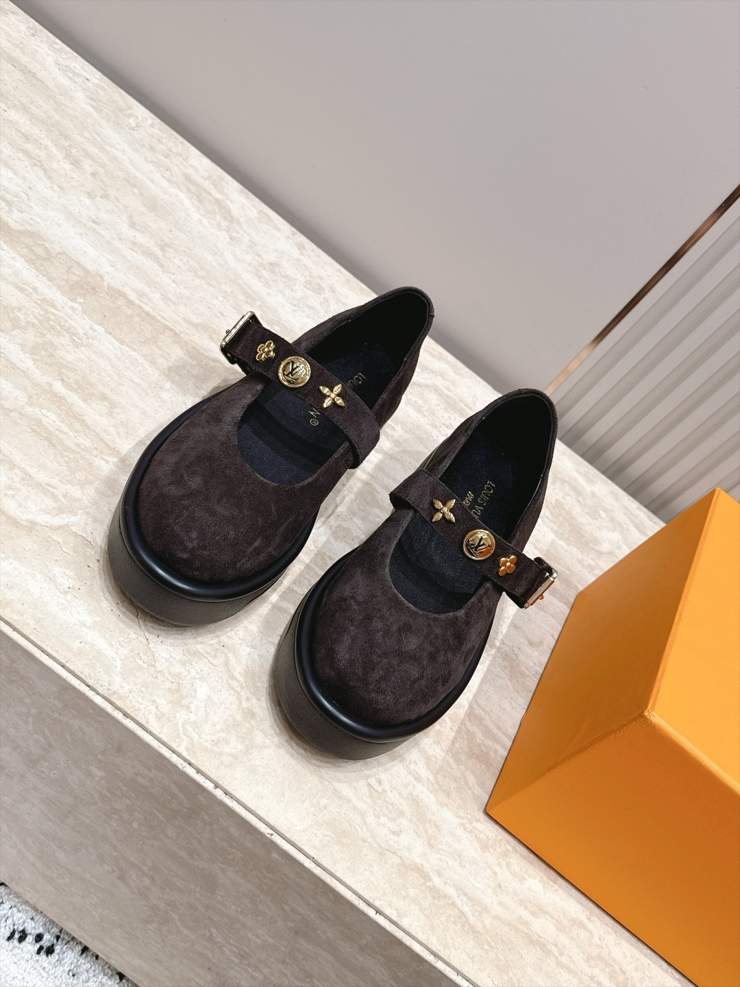 Louis Vuitton 26/秋季新款 老花 厚底玛丽珍乐福鞋 这是 Louis Vuitton 2026 秋季新款