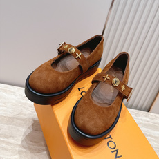 Louis Vuitton 26/秋季新款 老花 厚底玛丽珍乐福鞋 这是 Louis Vuitton 2026 秋季新款 Louis Vuitton 26/秋季新款 老花 厚底玛丽珍乐福鞋 这是 Louis Vuitton 2026 秋季新款
