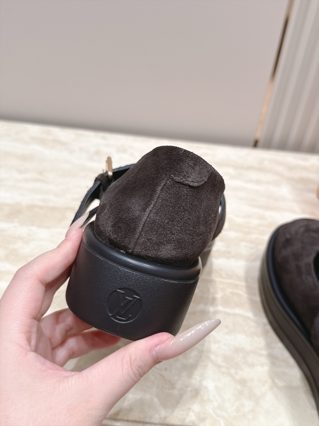 Louis Vuitton 26/秋季新款 老花 厚底玛丽珍乐福鞋 这是 Louis Vuitton 2026 秋季新款