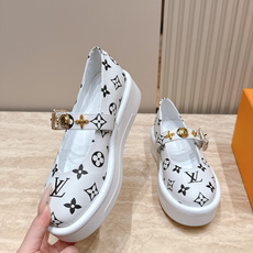 Louis Vuitton 26/秋季新款 老花 厚底玛丽珍乐福鞋 这是 Louis Vuitton 2026 秋季新款 Louis Vuitton 26/秋季新款 老花 厚底玛丽珍乐福鞋 这是 Louis Vuitton 2026 秋季新款