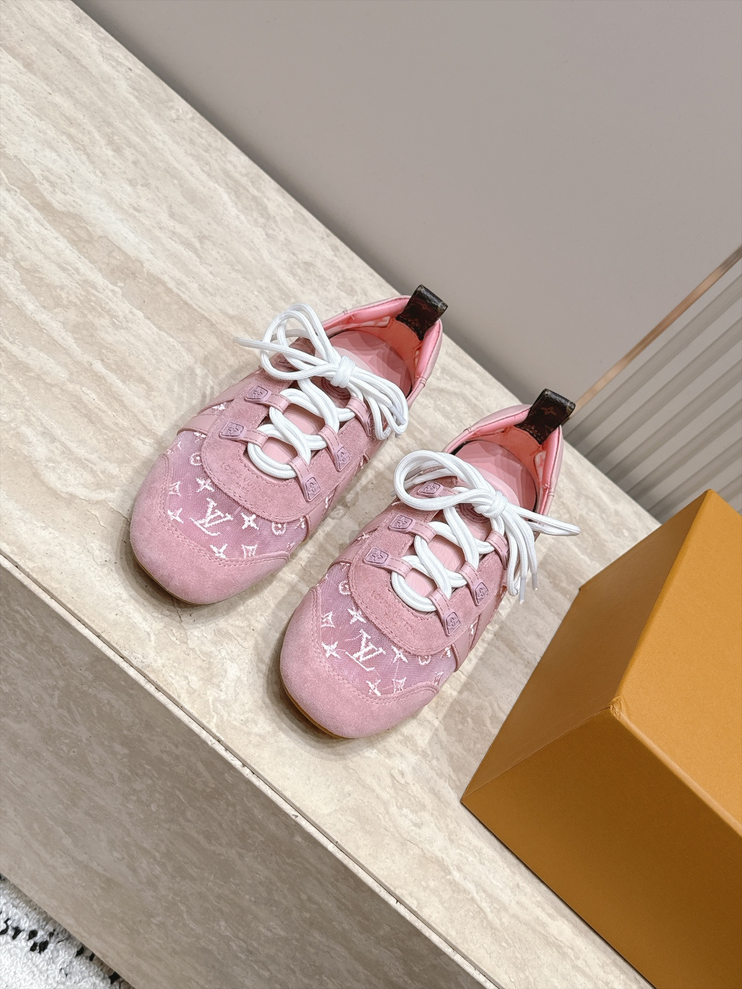 Louis Vuitton路易威登驴牌春夏Sneakerina系列 芭蕾运动鞋 德训鞋 平底鞋  原版三对购入开发完美复