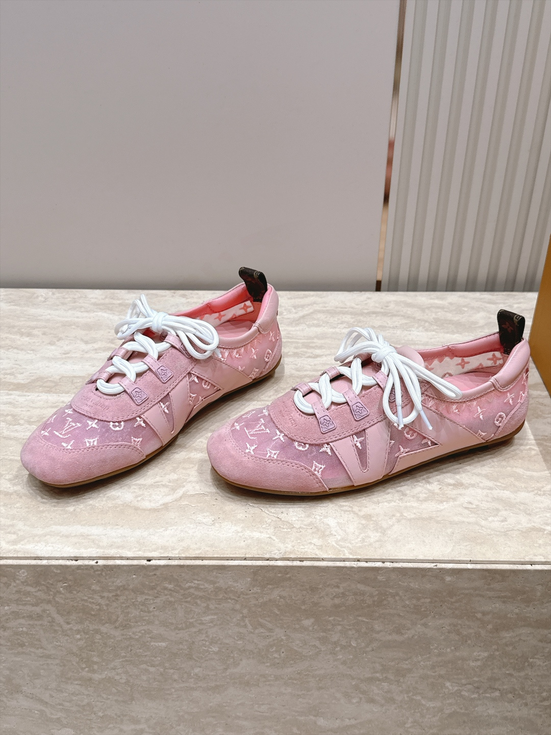 Louis Vuitton路易威登驴牌春夏Sneakerina系列 芭蕾运动鞋 德训鞋 平底鞋  原版三对购入开发完美复