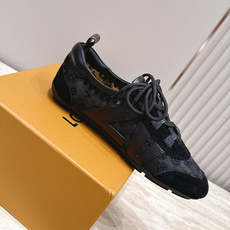 Louis Vuitton路易威登驴牌春夏Sneakerina系列 芭蕾运动鞋 德训鞋 平底鞋 原版三对购入开发完美复 Louis Vuitton路易威登驴牌春夏Sneakerina系列 芭蕾运动鞋 德训鞋 平底鞋 原版三对购入开发完美复