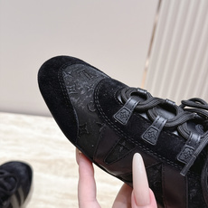 Louis Vuitton路易威登驴牌春夏Sneakerina系列 芭蕾运动鞋 德训鞋 平底鞋 原版三对购入开发完美复 Louis Vuitton路易威登驴牌春夏Sneakerina系列 芭蕾运动鞋 德训鞋 平底鞋 原版三对购入开发完美复