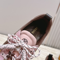 Louis Vuitton路易威登驴牌春夏Sneakerina系列 芭蕾运动鞋 德训鞋 平底鞋 原版三对购入开发完美复 Louis Vuitton路易威登驴牌春夏Sneakerina系列 芭蕾运动鞋 德训鞋 平底鞋 原版三对购入开发完美复