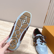 Louis Vuitton路易威登驴牌春夏Sneakerina系列 芭蕾运动鞋 德训鞋 平底鞋 原版三对购入开发完美复 Louis Vuitton路易威登驴牌春夏Sneakerina系列 芭蕾运动鞋 德训鞋 平底鞋 原版三对购入开发完美复