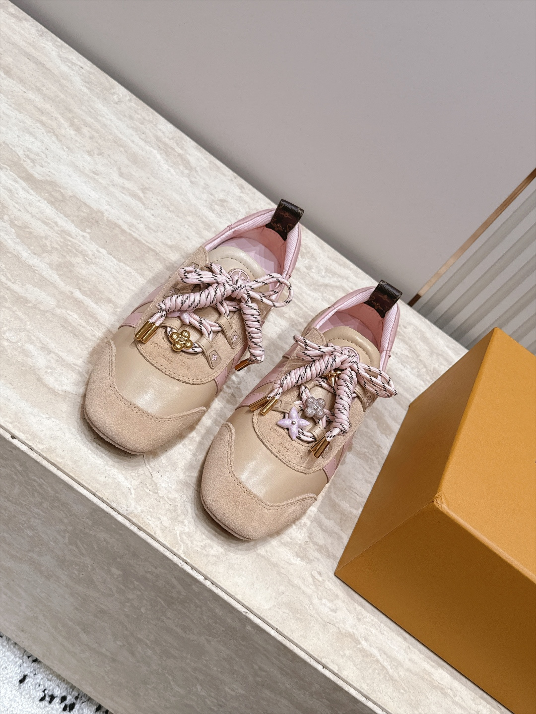Louis Vuitton路易威登驴牌春夏Sneakerina系列 芭蕾运动鞋 德训鞋 平底鞋  原版三对购入开发完美复