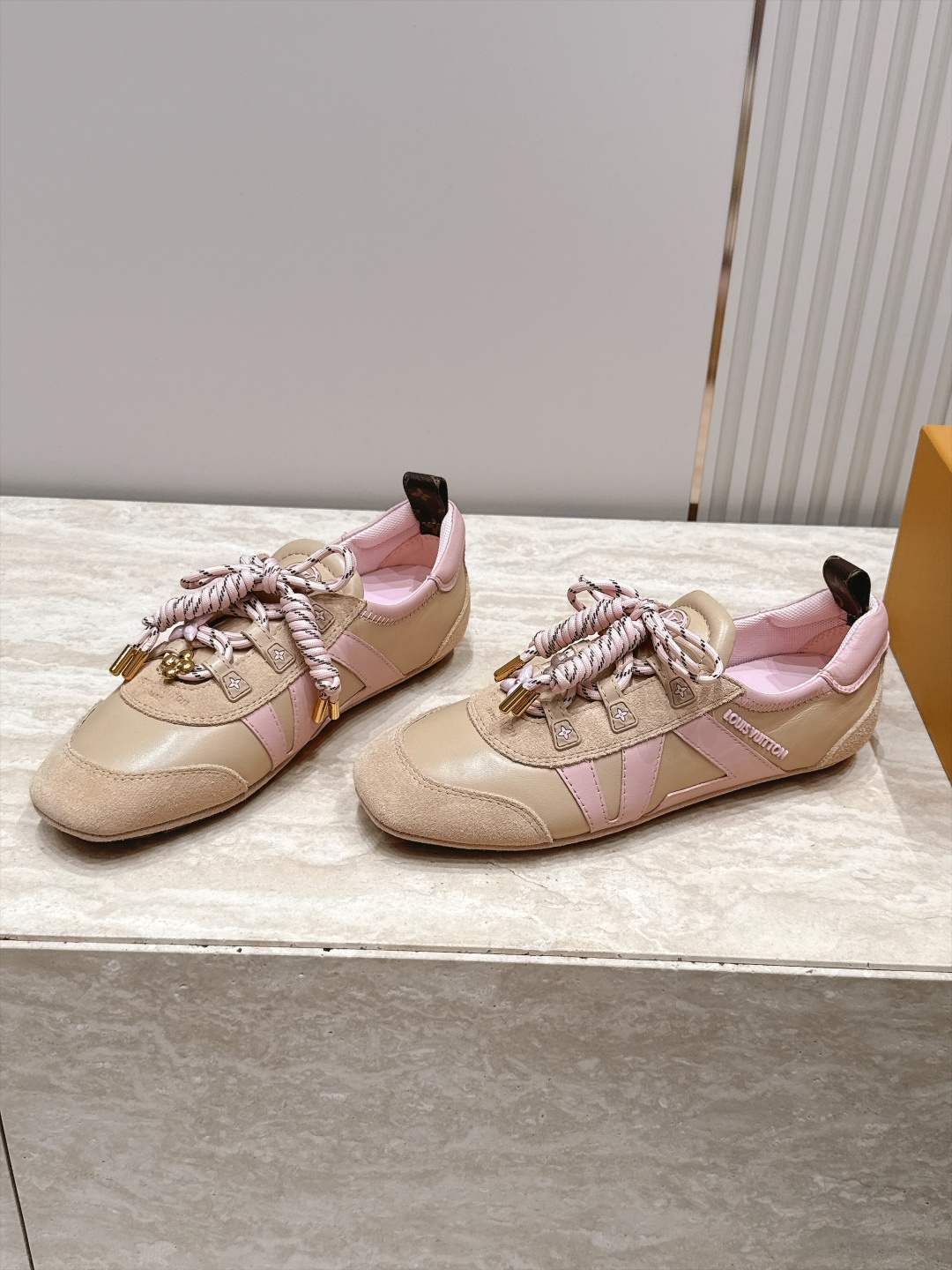 Louis Vuitton路易威登驴牌春夏Sneakerina系列 芭蕾运动鞋 德训鞋 平底鞋  原版三对购入开发完美复