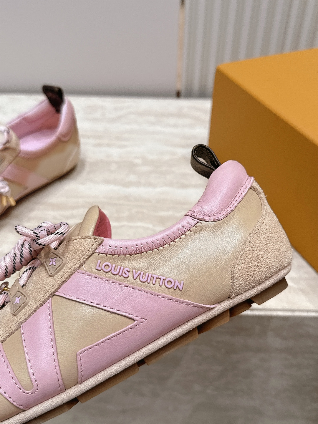 Louis Vuitton路易威登驴牌春夏Sneakerina系列 芭蕾运动鞋 德训鞋 平底鞋  原版三对购入开发完美复
