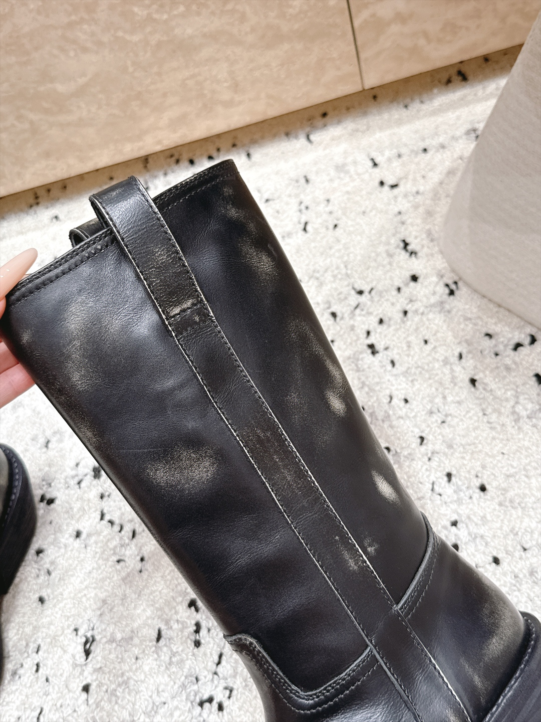 顶级版本 Ann Demeulemeester 26/秋冬新款双扣圆头骑士靴 自带复古酷飒氛围感的双扣圆头中筒机车靴, 顶级版本 Ann Demeulemeester 26/秋冬新款双扣圆头骑士靴 自带复古酷飒氛围感的双扣圆头中筒机车靴,