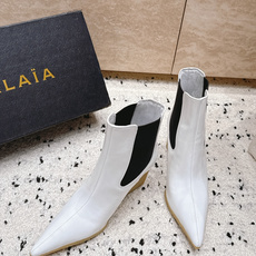 ALAIA~2026vs早秋尖头松紧坡跟短靴 一双完美取代的新型时尚短靴,配上不同款式,不同风格都能轻松驾驭,无论牛仔裤 ALAIA~2026vs早秋尖头松紧坡跟短靴 一双完美取代的新型时尚短靴,配上不同款式,不同风格都能轻松驾驭,无论牛仔裤