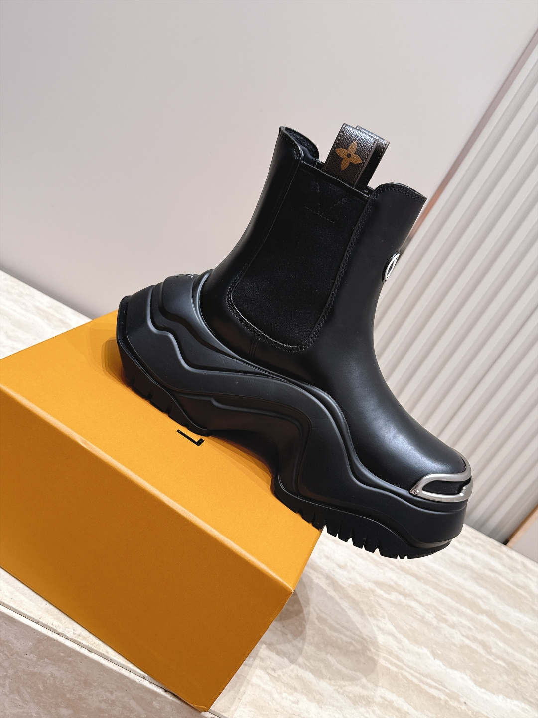 Louis Vuitton Women Shoes