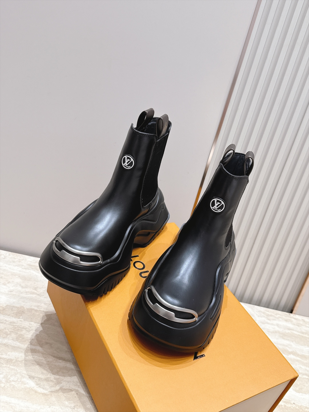 Louis Vuitton Women Shoes