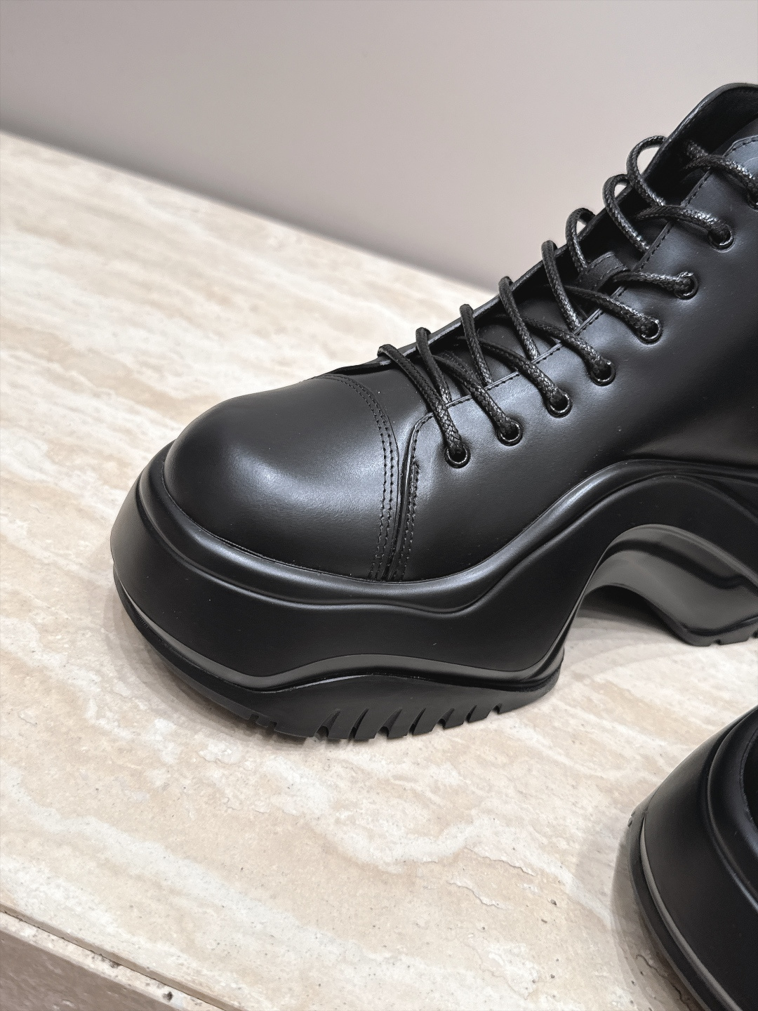 Louis Vuitton Women Shoes