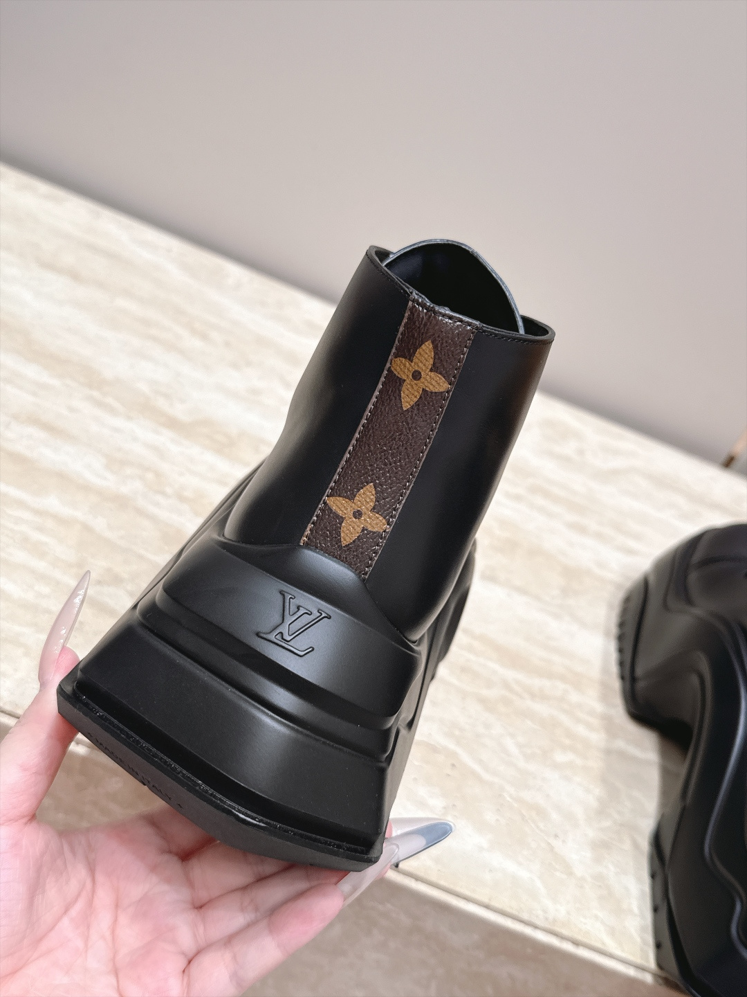 Louis Vuitton Women Shoes