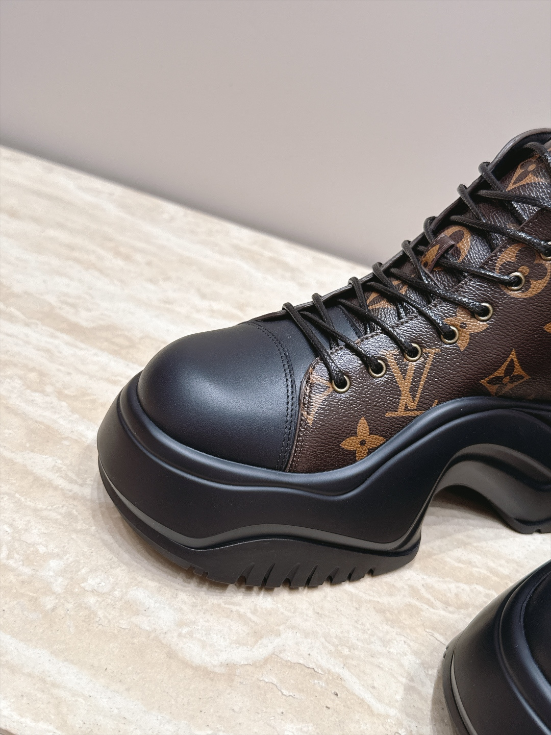 Louis Vuitton Women Shoes