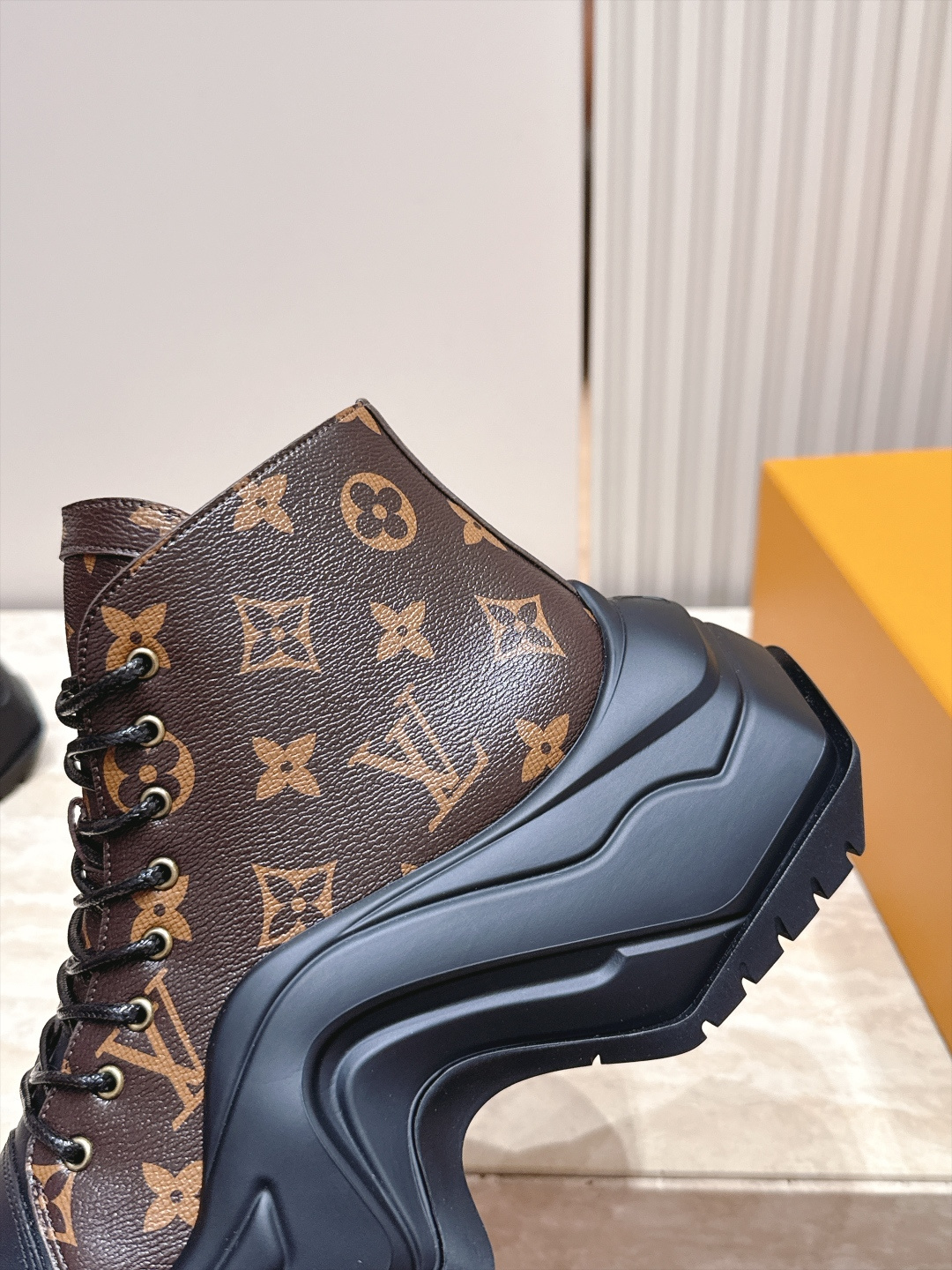 Louis Vuitton Women Shoes