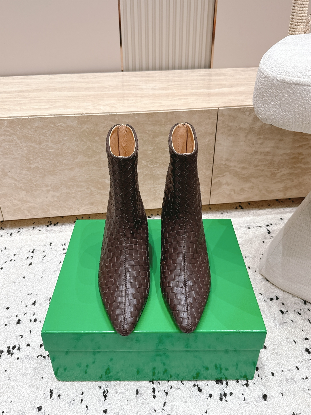 顶级版本  Bottega Veneta| 26秋冬新款BV 编织极简风高跟短靴系列单品 牛油皮 全真皮  优雅材质运用