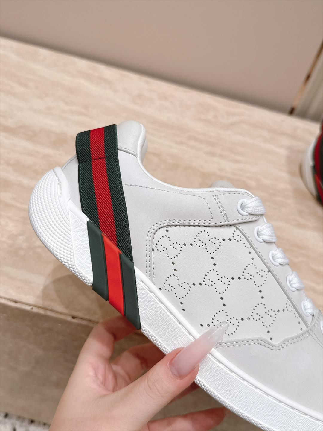 情侣款  Gucci古驰G家 Screener系列 休闲 运动鞋  Gucci Primavera系列通过融合创新与务实