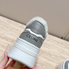 羊毛里款 Celine思琳经典松糕厚底休闲鞋运动鞋 板鞋,小白鞋,充满街头感的一双鞋子,延续经典设计非常赞 这款鞋有它 羊毛里款 Celine思琳经典松糕厚底休闲鞋运动鞋 板鞋,小白鞋,充满街头感的一双鞋子,延续经典设计非常赞 这款鞋有它