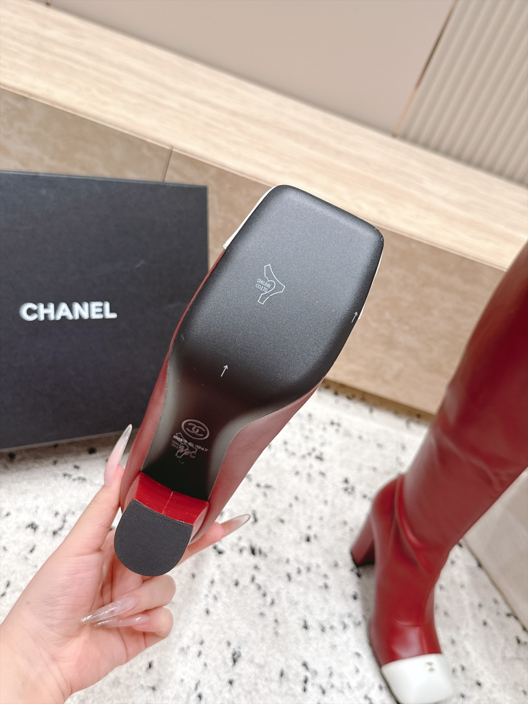 Chanel 香奈儿 2026vs秋冬新品靴子系列……弹力方头高跟高筒靴长靴 经典拼色 高级感满满 超飒战靴，上脚显瘦增