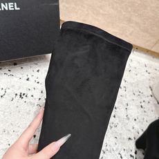 Chanel 香奈儿 2026vs秋冬新品靴子系列……弹力方头高跟高筒靴长靴 经典拼色 高级感满满 超飒战靴,上脚显瘦增 Chanel 香奈儿 2026vs秋冬新品靴子系列……弹力方头高跟高筒靴长靴 经典拼色 高级感满满 超飒战靴,上脚显瘦增