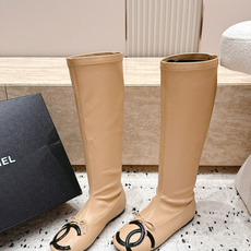 Chanel 香奈儿 2026vs秋冬新品靴子系列……弹力圆头平底高筒靴长靴 经典拼色 高级感满满 超飒战靴,上脚显瘦增 Chanel 香奈儿 2026vs秋冬新品靴子系列……弹力圆头平底高筒靴长靴 经典拼色 高级感满满 超飒战靴,上脚显瘦增