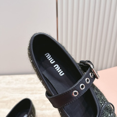 MIUMIU缪缪2026vs早秋圆头玛丽珍平底单鞋 春夏T台走秀网红同款"造梦不夜城",miumiu能在重要场合上用得上 MIUMIU缪缪2026vs早秋圆头玛丽珍平底单鞋 春夏T台走秀网红同款"造梦不夜城",miumiu能在重要场合上用得上