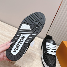 顶级版本: 情侣款 新色系! LV trainer~~全新升级版~~经典回归❗ 情侣款,滑板鞋,篮球鞋,运动鞋…… LV 顶级版本: 情侣款 新色系! LV trainer~~全新升级版~~经典回归❗ 情侣款,滑板鞋,篮球鞋,运动鞋…… LV