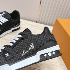 顶级版本: 情侣款 新色系! LV trainer~~全新升级版~~经典回归❗ 情侣款,滑板鞋,篮球鞋,运动鞋…… LV 顶级版本: 情侣款 新色系! LV trainer~~全新升级版~~经典回归❗ 情侣款,滑板鞋,篮球鞋,运动鞋…… LV