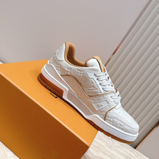 顶级版本: 情侣款 新色系! LV trainer~~全新升级版~~经典回归❗ 情侣款,滑板鞋,篮球鞋,运动鞋…… LV 顶级版本: 情侣款 新色系! LV trainer~~全新升级版~~经典回归❗ 情侣款,滑板鞋,篮球鞋,运动鞋…… LV