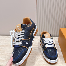 顶级版本: 情侣款 新色系! LV trainer~~全新升级版~~经典回归❗ 情侣款,滑板鞋,篮球鞋,运动鞋…… LV 顶级版本: 情侣款 新色系! LV trainer~~全新升级版~~经典回归❗ 情侣款,滑板鞋,篮球鞋,运动鞋…… LV