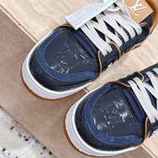 顶级版本: 情侣款 新色系! LV trainer~~全新升级版~~经典回归❗ 情侣款,滑板鞋,篮球鞋,运动鞋…… LV 顶级版本: 情侣款 新色系! LV trainer~~全新升级版~~经典回归❗ 情侣款,滑板鞋,篮球鞋,运动鞋…… LV