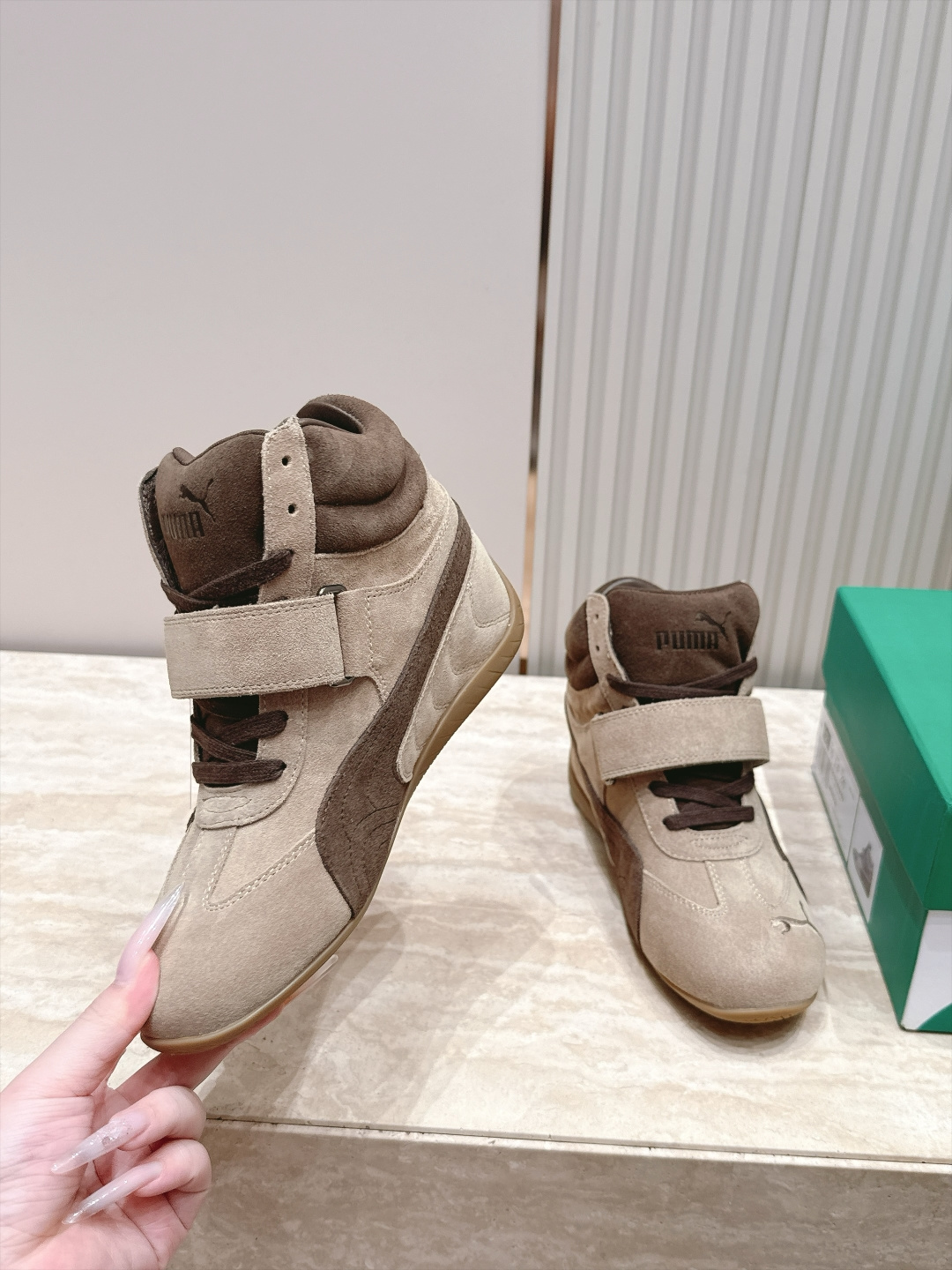 Puma 彪马 SPeedcatwedge复古 坡跟 休闲 运动鞋 内增高魔术贴 高帮 赛车鞋 复古坡跟美学PUMA赛车 Puma 彪马 SPeedcatwedge复古 坡跟 休闲 运动鞋 内增高魔术贴 高帮 赛车鞋 复古坡跟美学PUMA赛车