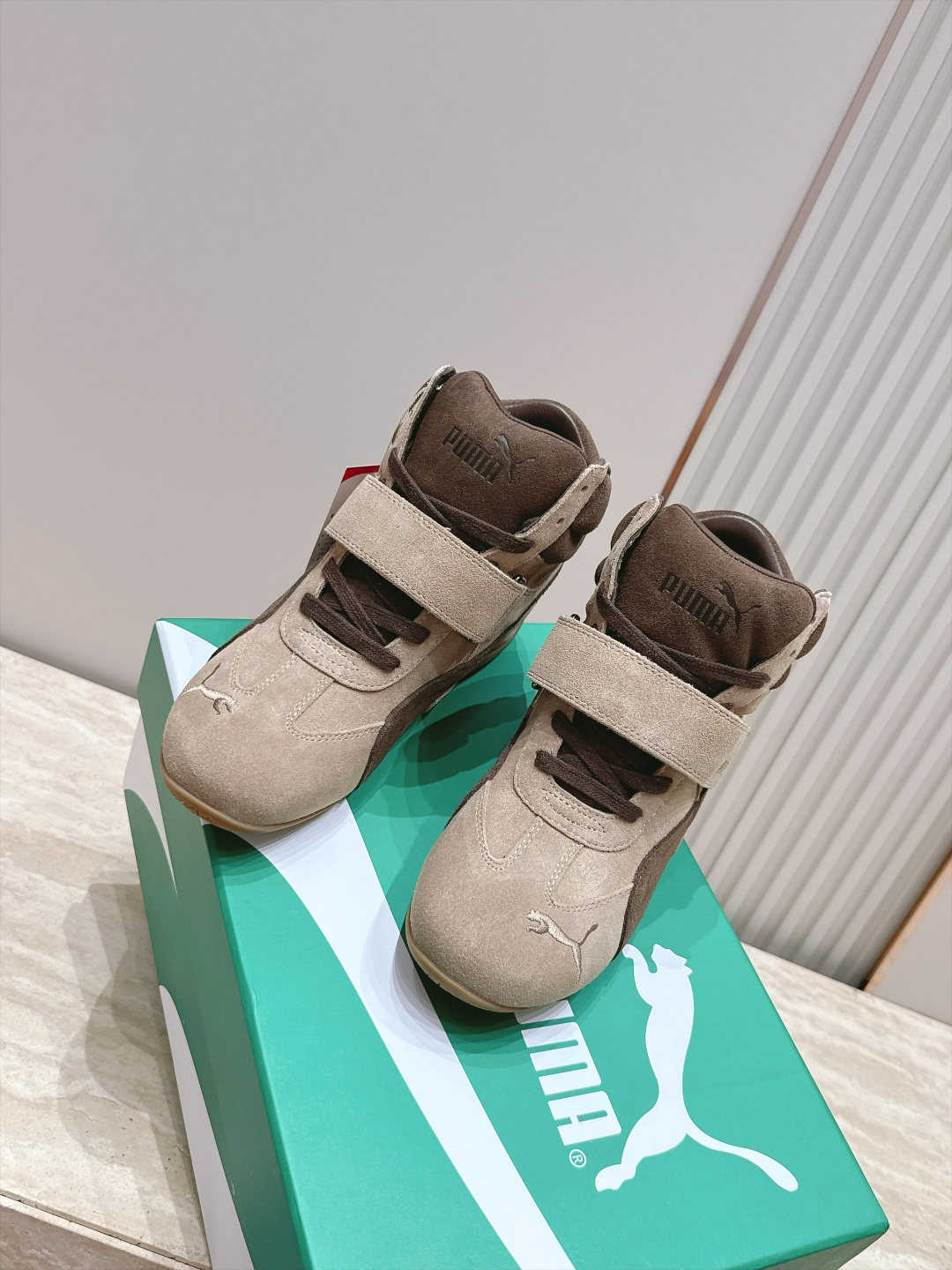 Puma 彪马 SPeedcatwedge复古 坡跟 休闲 运动鞋 内增高魔术贴 高帮 赛车鞋 复古坡跟美学PUMA赛车 Puma 彪马 SPeedcatwedge复古 坡跟 休闲 运动鞋 内增高魔术贴 高帮 赛车鞋 复古坡跟美学PUMA赛车