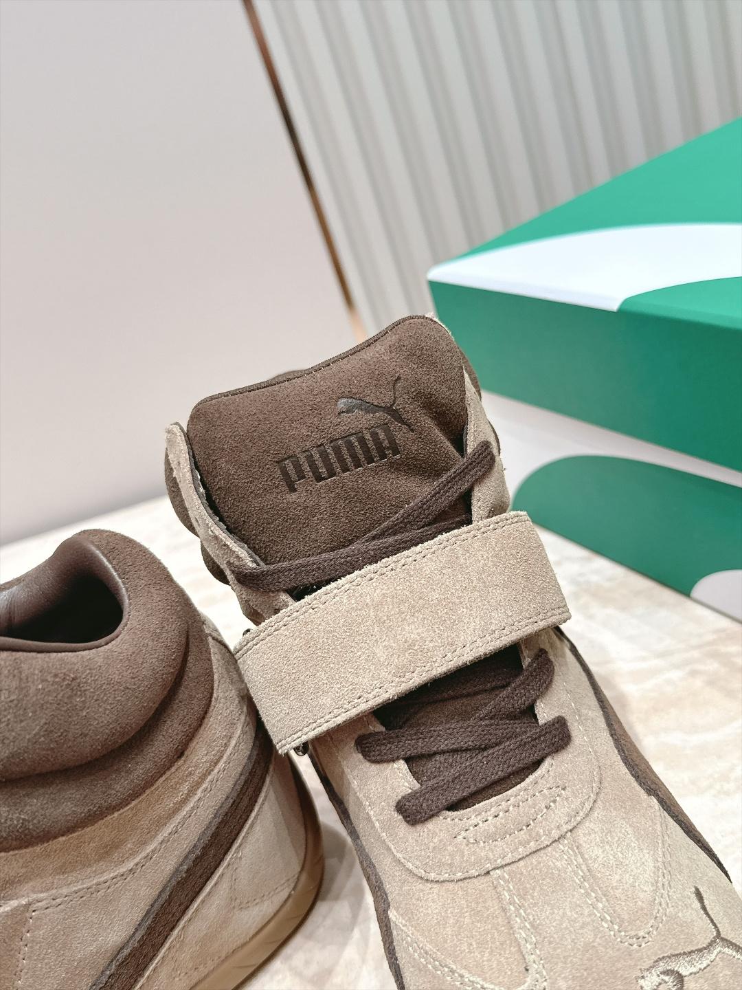 Puma 彪马 SPeedcatwedge复古 坡跟 休闲 运动鞋 内增高魔术贴 高帮 赛车鞋 复古坡跟美学PUMA赛车 Puma 彪马 SPeedcatwedge复古 坡跟 休闲 运动鞋 内增高魔术贴 高帮 赛车鞋 复古坡跟美学PUMA赛车