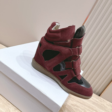 Isabel Marant 伊莎贝尔 2026最新款 复古 休闲运动鞋 赛车鞋 风靡欧美明星娱乐圈的Isabel Mar Isabel Marant 伊莎贝尔 2026最新款 复古 休闲运动鞋 赛车鞋 风靡欧美明星娱乐圈的Isabel Mar