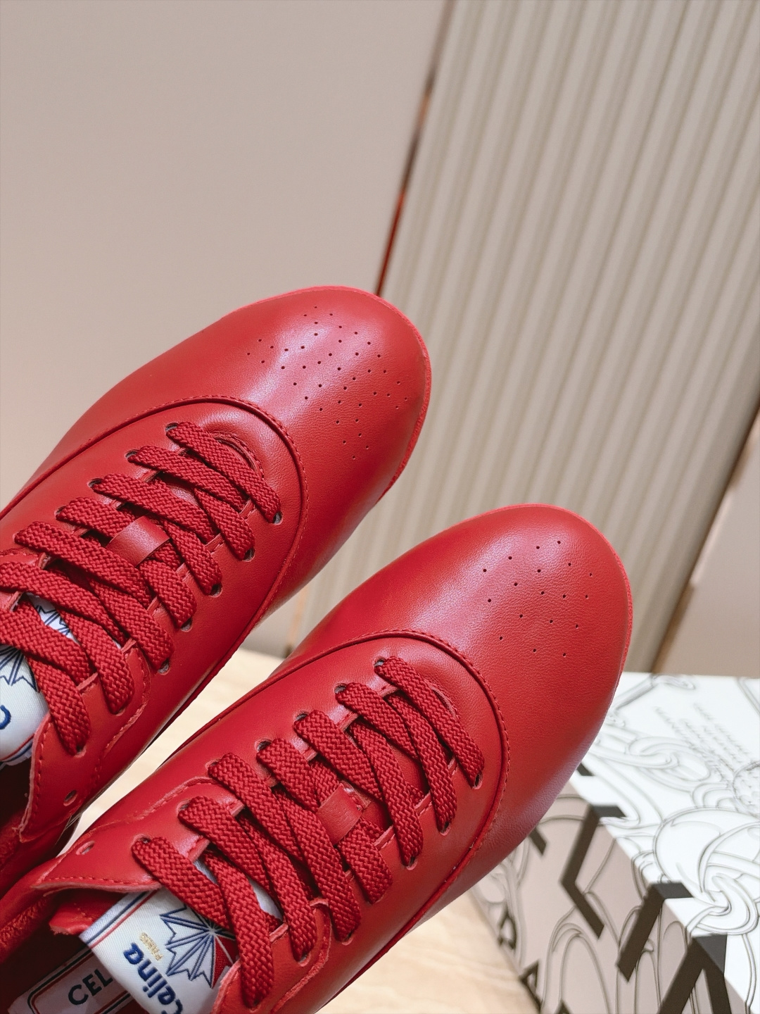 火🔥爆款 Celine & Reebok 联名款 德训鞋 休闲运动鞋 超多明星网红种草 Celine与Reebok的 火🔥爆款 Celine & Reebok 联名款 德训鞋 休闲运动鞋 超多明星网红种草 Celine与Reebok的