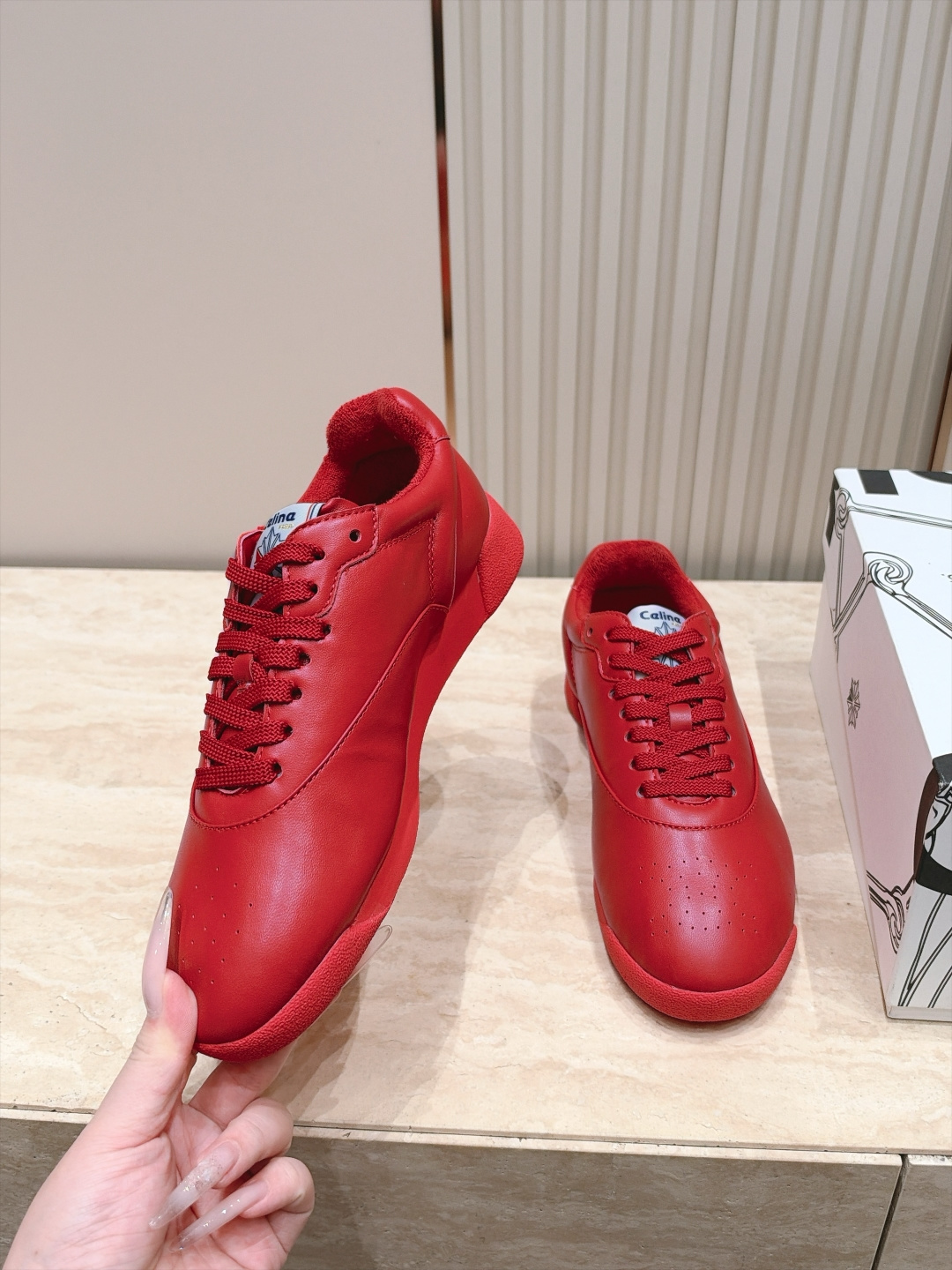 火🔥爆款 Celine & Reebok 联名款 德训鞋 休闲运动鞋 超多明星网红种草 Celine与Reebok的 火🔥爆款 Celine & Reebok 联名款 德训鞋 休闲运动鞋 超多明星网红种草 Celine与Reebok的