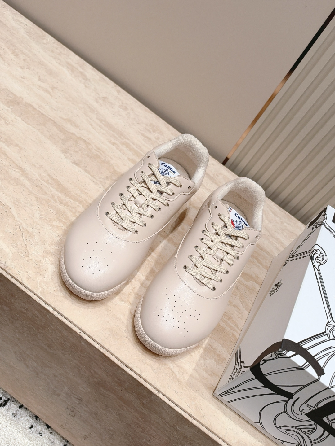 火🔥爆款 Celine & Reebok  联名款 德训鞋 休闲运动鞋  超多明星网红种草 Celine与Reebok的