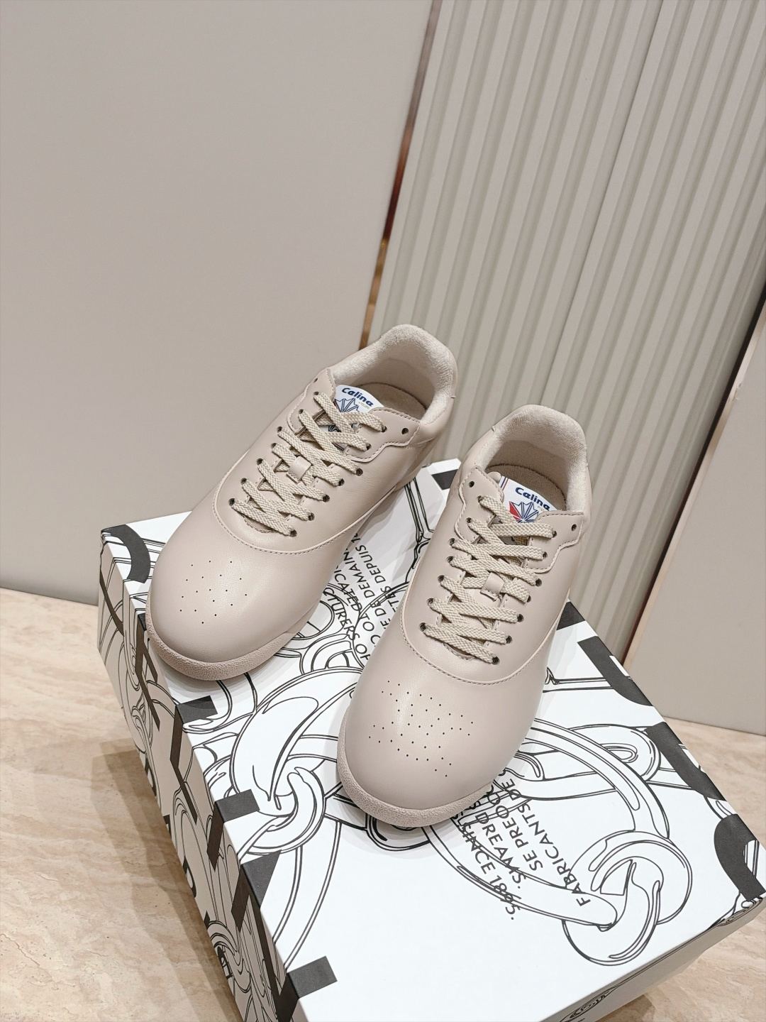 火🔥爆款 Celine & Reebok  联名款 德训鞋 休闲运动鞋  超多明星网红种草 Celine与Reebok的