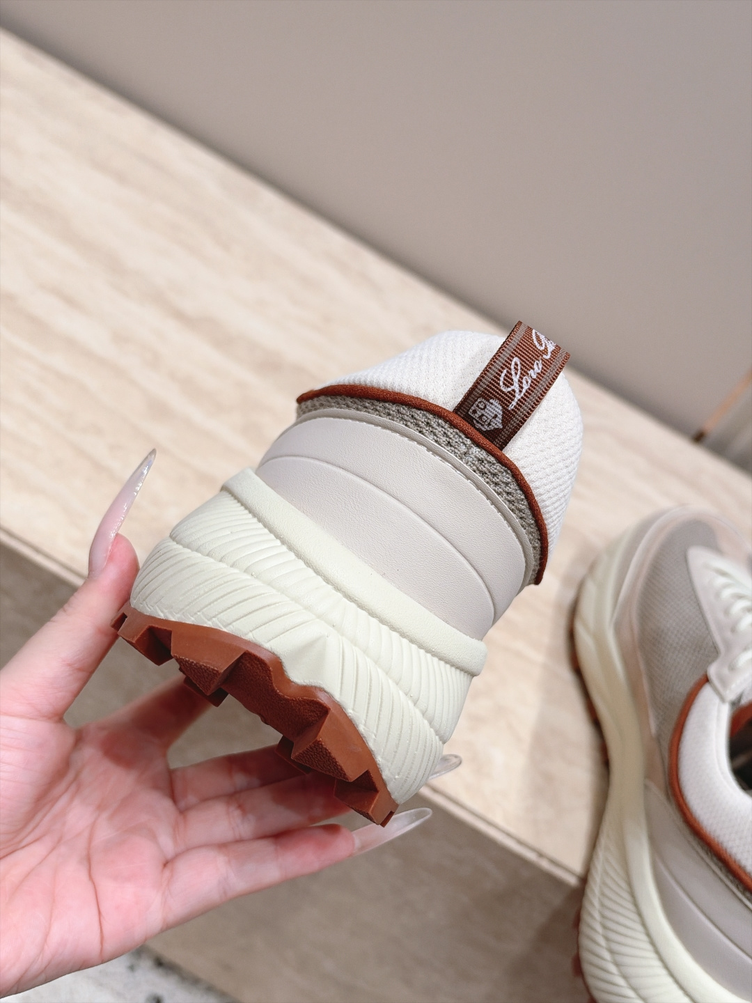 男款 Loro Piana x NewBalance 联名款LP x NB 990v6系列复古 休闲 运动鞋 原版购入开 男款 Loro Piana x NewBalance 联名款LP x NB 990v6系列复古 休闲 运动鞋 原版购入开