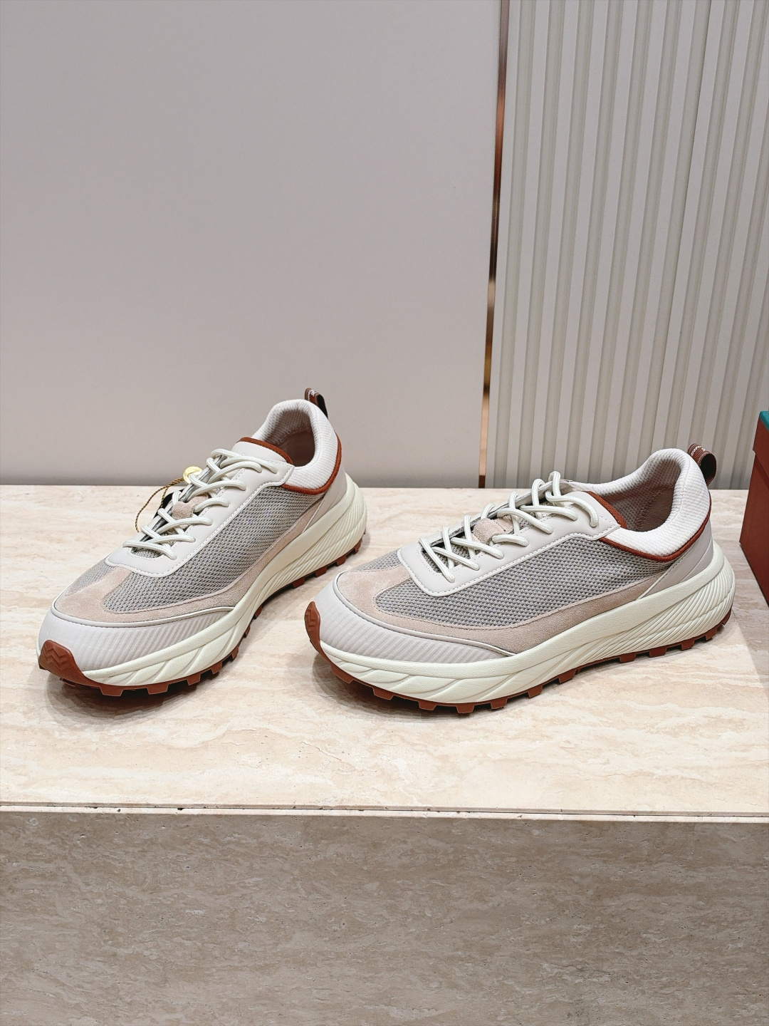 男款 Loro Piana x NewBalance 联名款LP x NB 990v6系列复古 休闲 运动鞋 原版购入开 男款 Loro Piana x NewBalance 联名款LP x NB 990v6系列复古 休闲 运动鞋 原版购入开