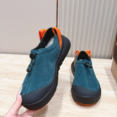 女 情侣款 男+10 UGG~26vs早秋季新款厚底毛鞋系列…… 【情侣圆头厚底毛鞋】 一款不会撞衫的鞋子、简约的隔 女 情侣款 男+10 UGG~26vs早秋季新款厚底毛鞋系列…… 【情侣圆头厚底毛鞋】 一款不会撞衫的鞋子、简约的隔