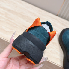 女 情侣款 男+10 UGG~26vs早秋季新款厚底毛鞋系列…… 【情侣圆头厚底毛鞋】 一款不会撞衫的鞋子、简约的隔 女 情侣款 男+10 UGG~26vs早秋季新款厚底毛鞋系列…… 【情侣圆头厚底毛鞋】 一款不会撞衫的鞋子、简约的隔