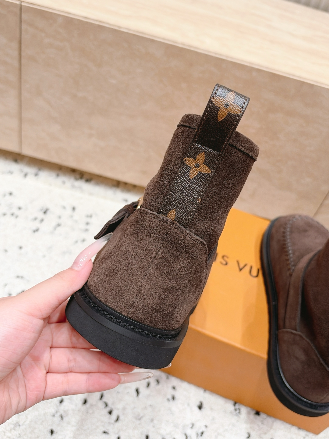 LOUIS VUITTON 26/ 秋冬新款 老花雪地靴 LV冬季滑雪系列Monogram雪地靴，辦识度超高！内里柔软羊