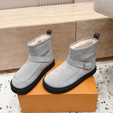 LOUIS VUITTON 26/ 秋冬新款 老花雪地靴 LV冬季滑雪系列Monogram雪地靴,辦识度超高!内里柔软羊 LOUIS VUITTON 26/ 秋冬新款 老花雪地靴 LV冬季滑雪系列Monogram雪地靴,辦识度超高!内里柔软羊